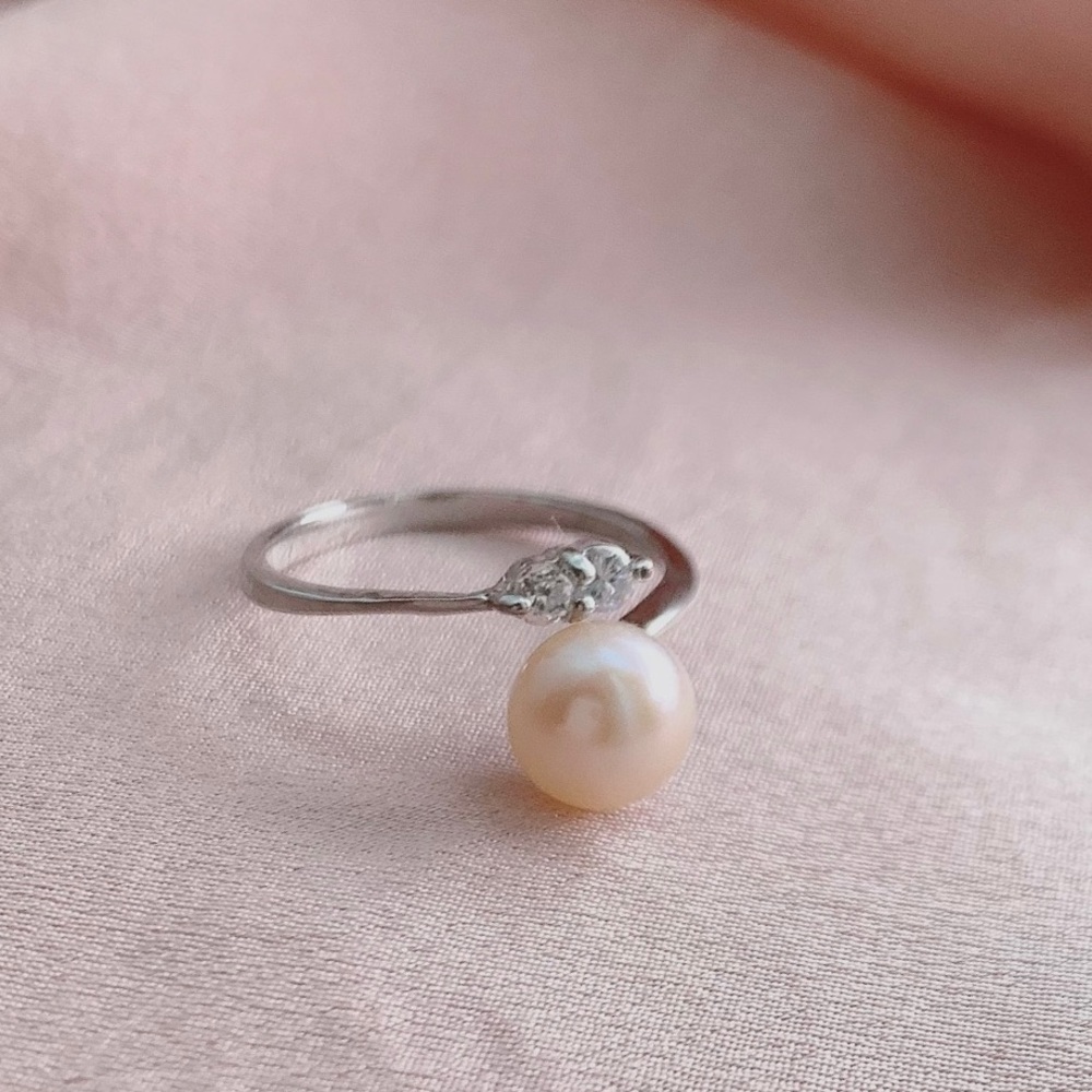 Freshwater Pearl with Crystal Sterling Silver Ring